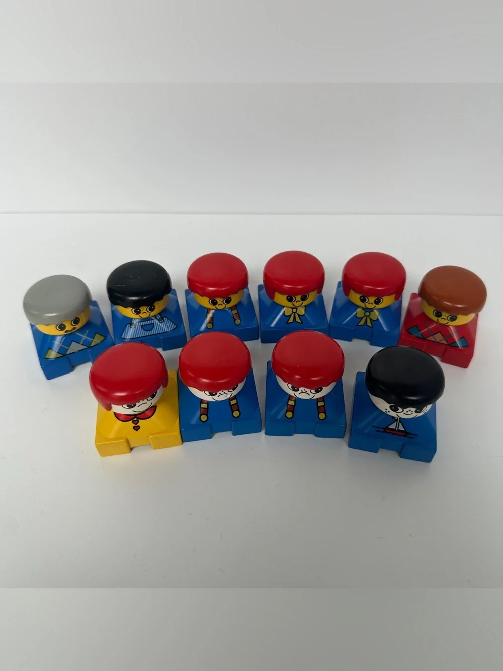 Lot of 10 Vintage DUPLO Lego Figures Block Square Bottom Kids Grandpa - Picture 2 of 3